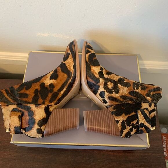 Louise et cie thisbee genuine calf hair upper leather lining bootie size 7 - Picture 9 of 16